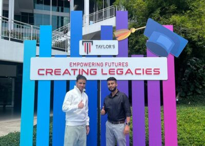 طلاب فريق يورستدي ماليزيا