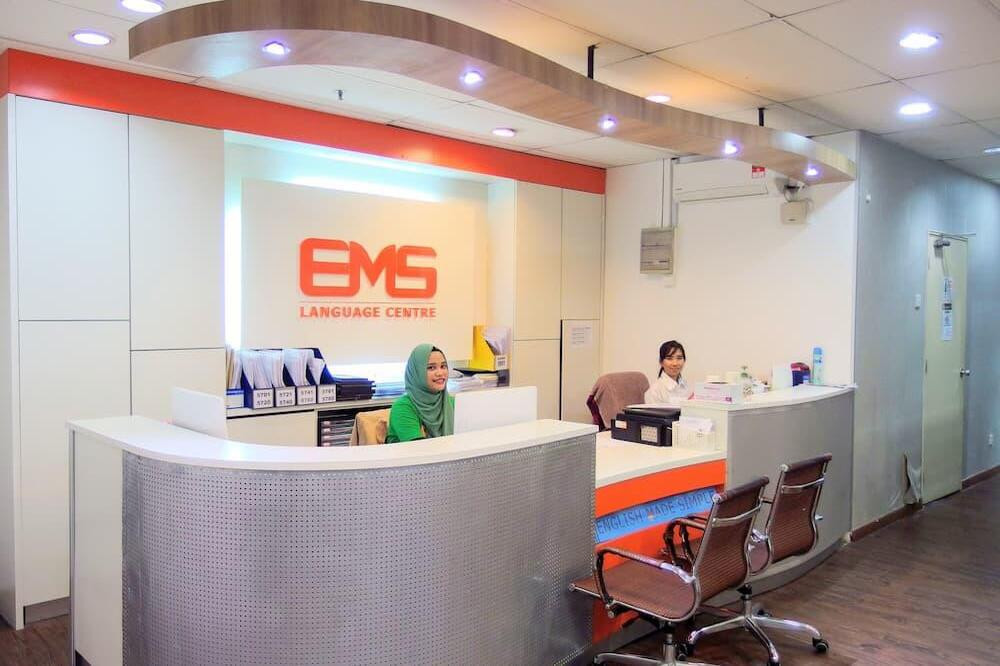 معهد ems في ماليزيا