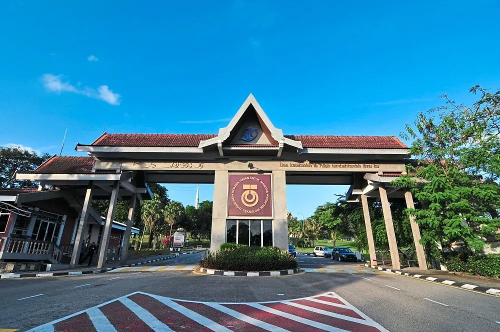 Universiti teknologi malaysia UTM Universiti teknologi malaysia UTM